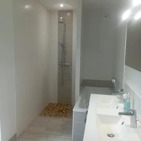 홈스테이 Chambre Chez L'Habitant *